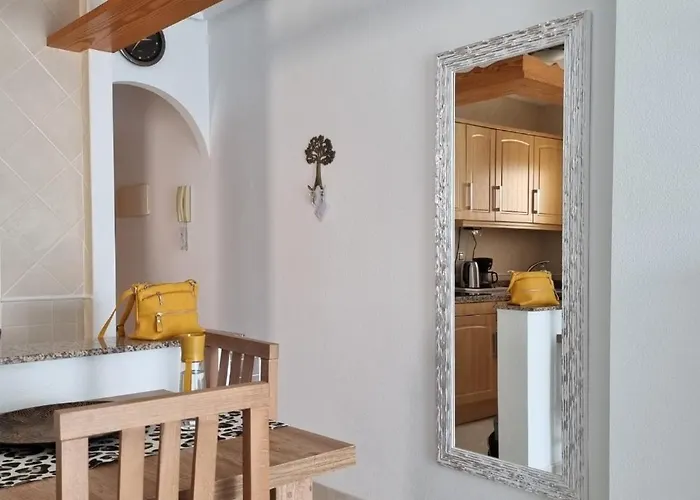 Leonarda Apartment *